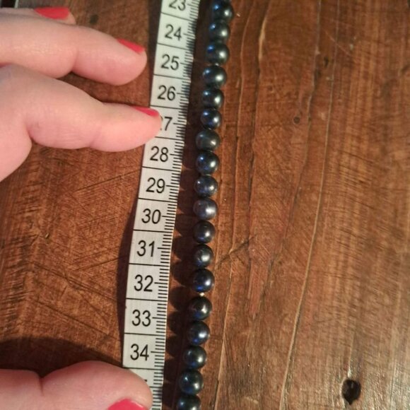 Elegant Dark Blue Freshwater Pearl Necklace - Picture 4 of 4